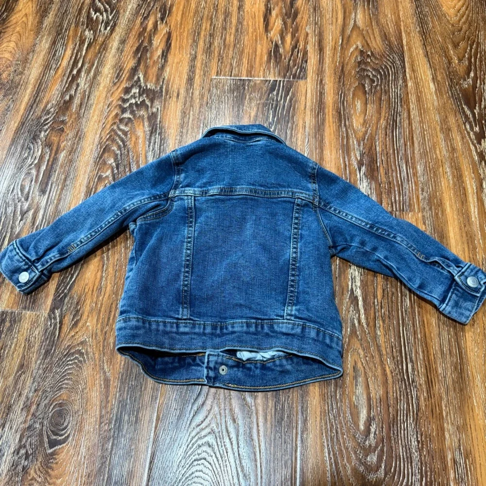 Old Navy Kids Medium Wash Blue Denim Trucker Jacket 18-24 Months Boys Girls